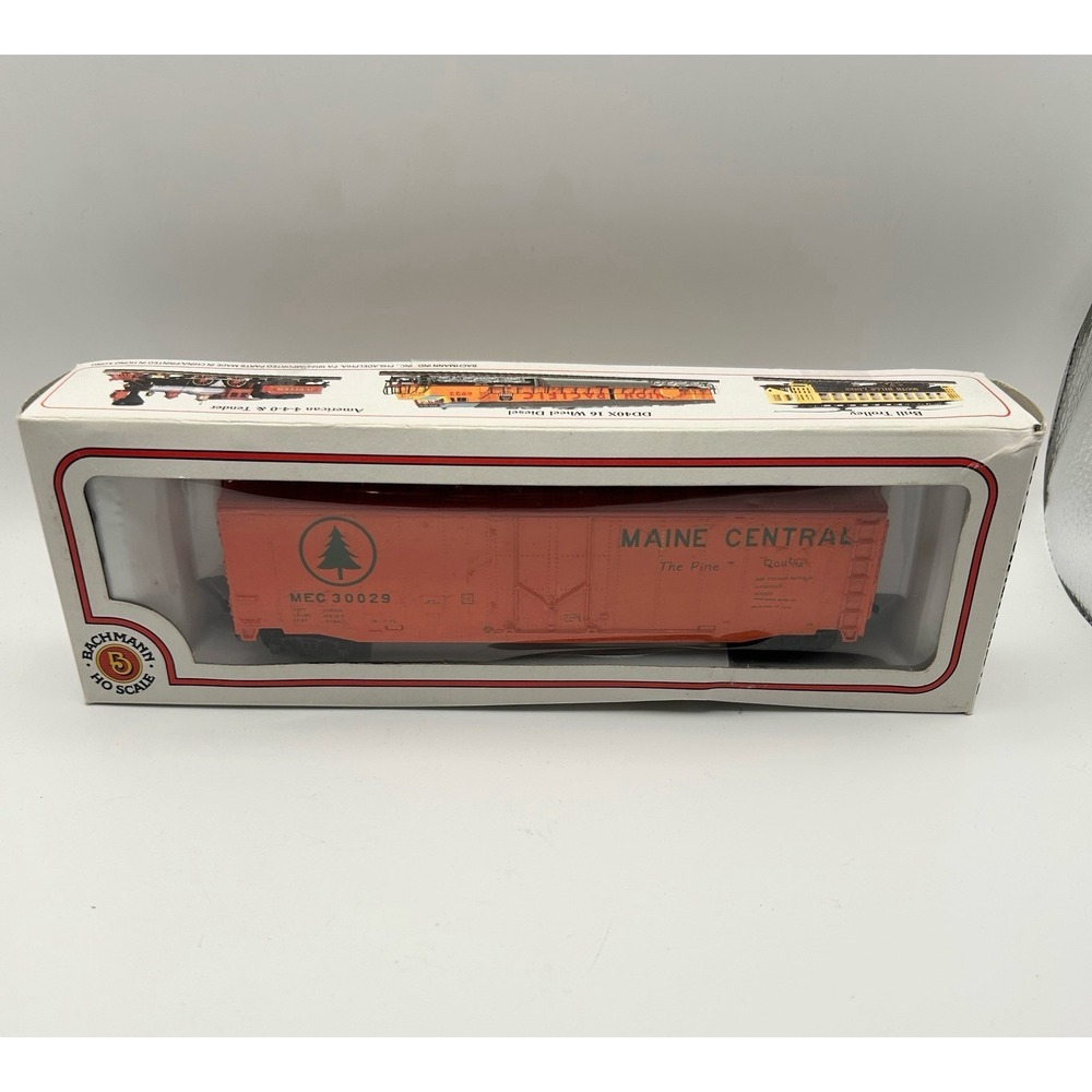 Bachmann HO Scale Maine Central MEC 30029 Box Car the Pine Tree Route Pre-Owned - Picture 2 of 7